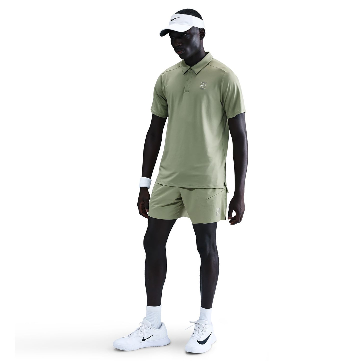 Nike Court Dri-FIT Advantage 6in Szorty Mężczyźni - oliwka, biały