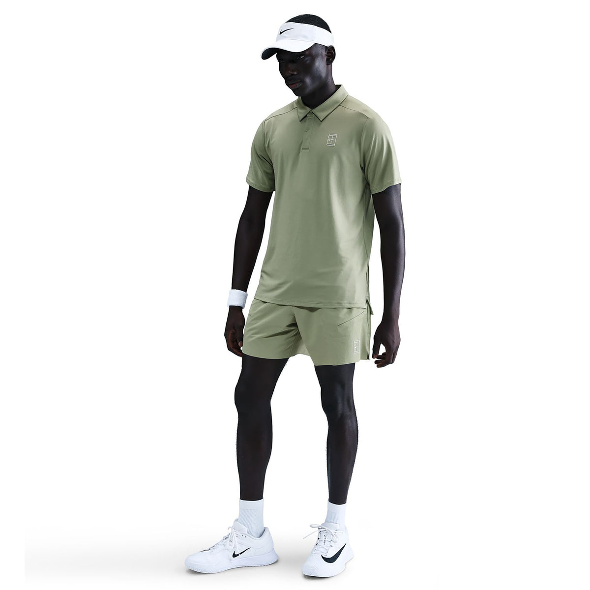Nike Court Dri-FIT Advantage 6in Szorty Mężczyźni - oliwka, biały