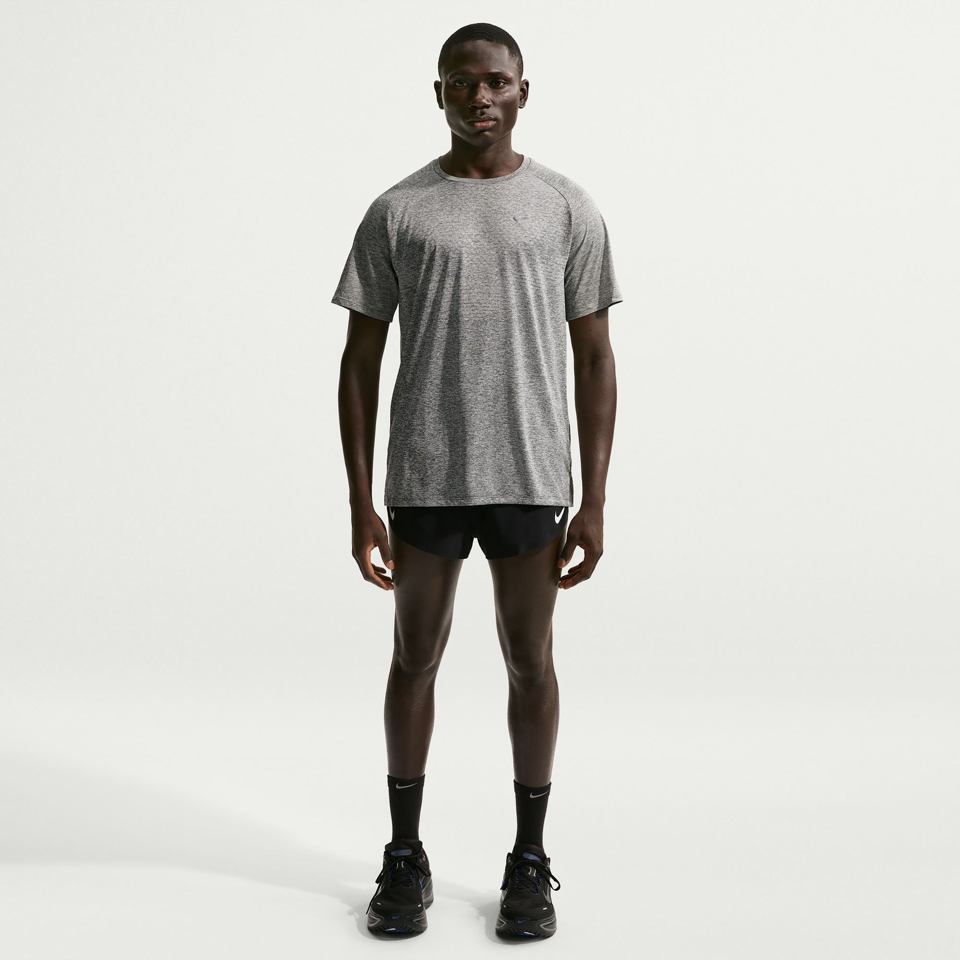 Nike Stride  Koszulka do biegania Mężczyźni - szary, srebrny