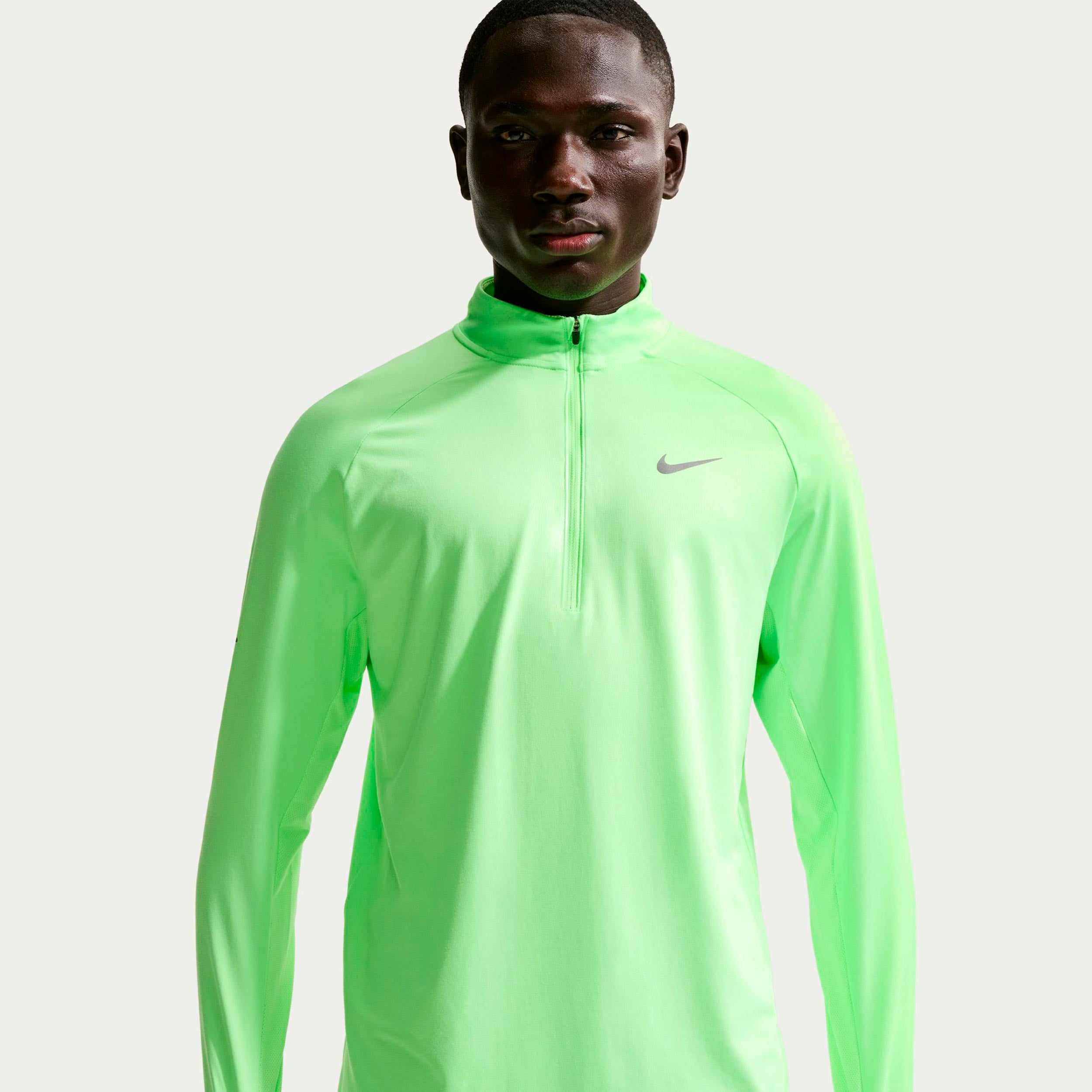 Nike Stride Koszulka do biegania Mężczyźni - jasnozielony, srebrny