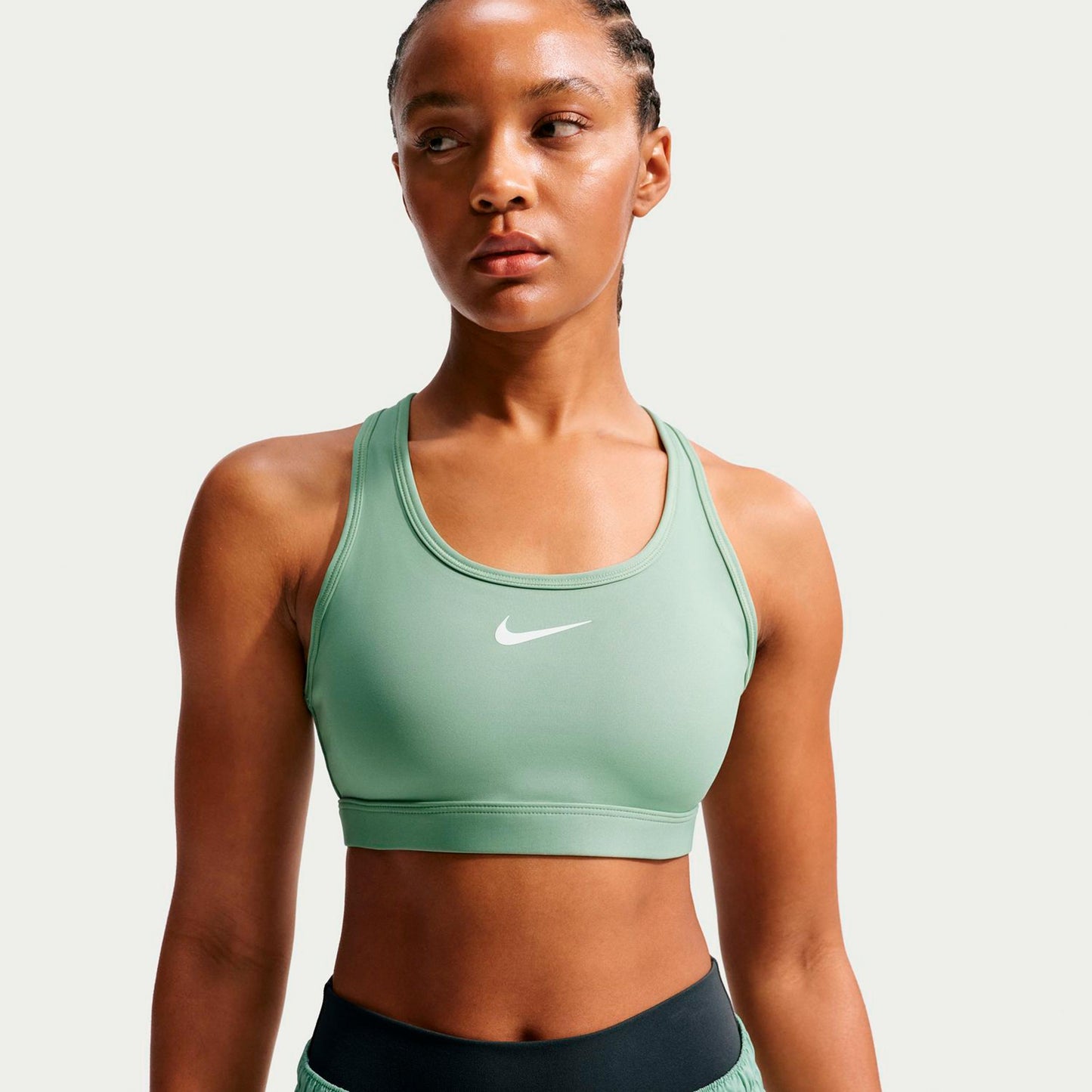 Nike Swoosh Medium Stanik sportowy Kobiety - szałwia, biały