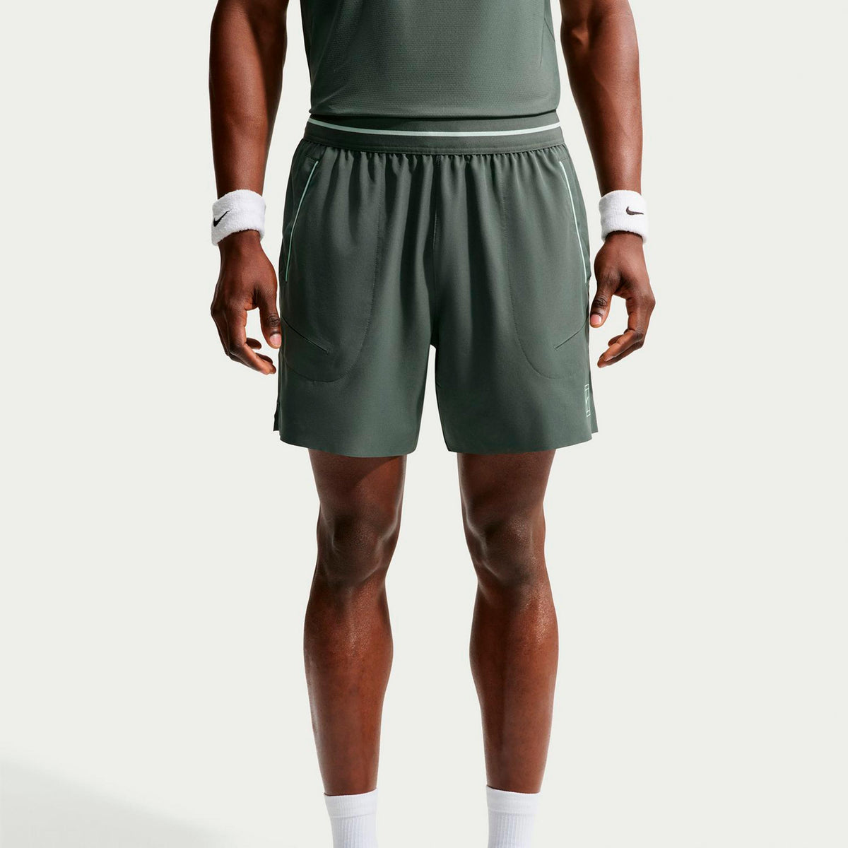 Nike Jannik Sinner Court Dri-FIT Advantage 6in Szorty Mężczyźni - szarozielony