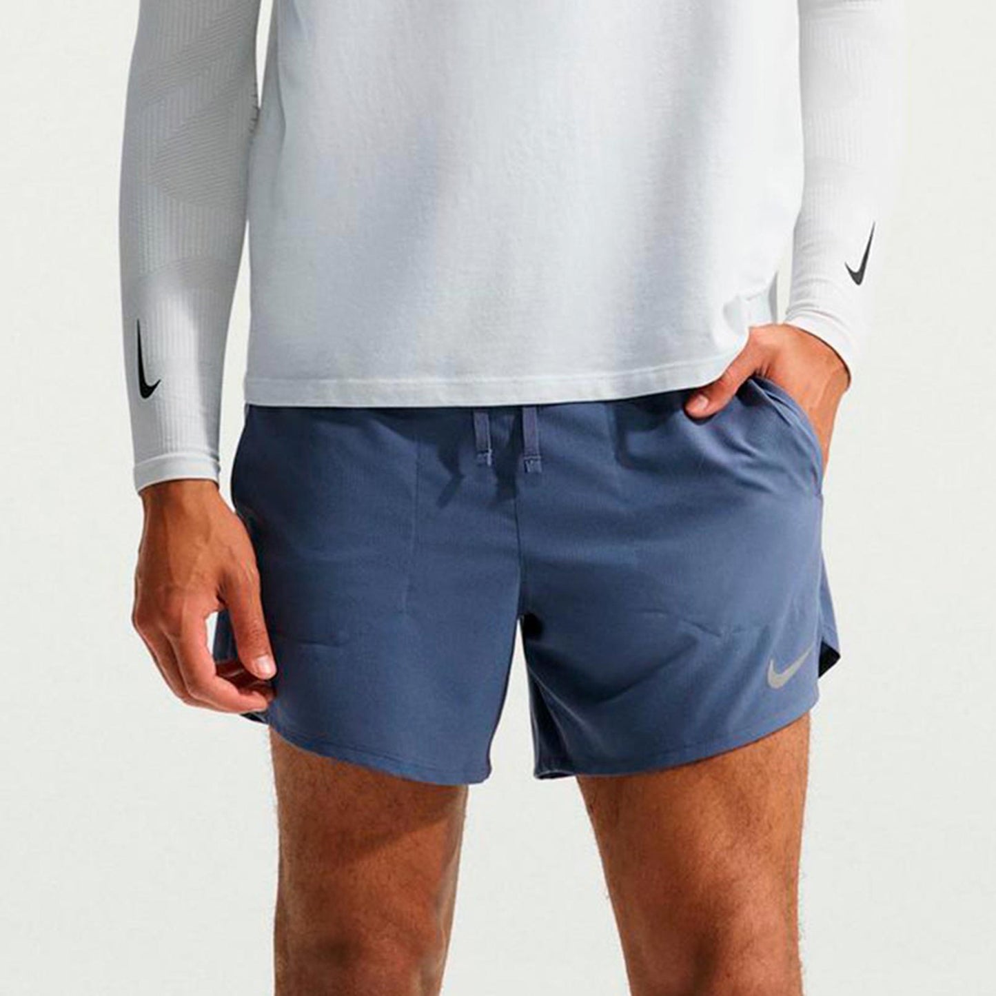 Nike Stride 5in  Spodenki do biegania Mężczyźni - niebiesko-szary, srebrny