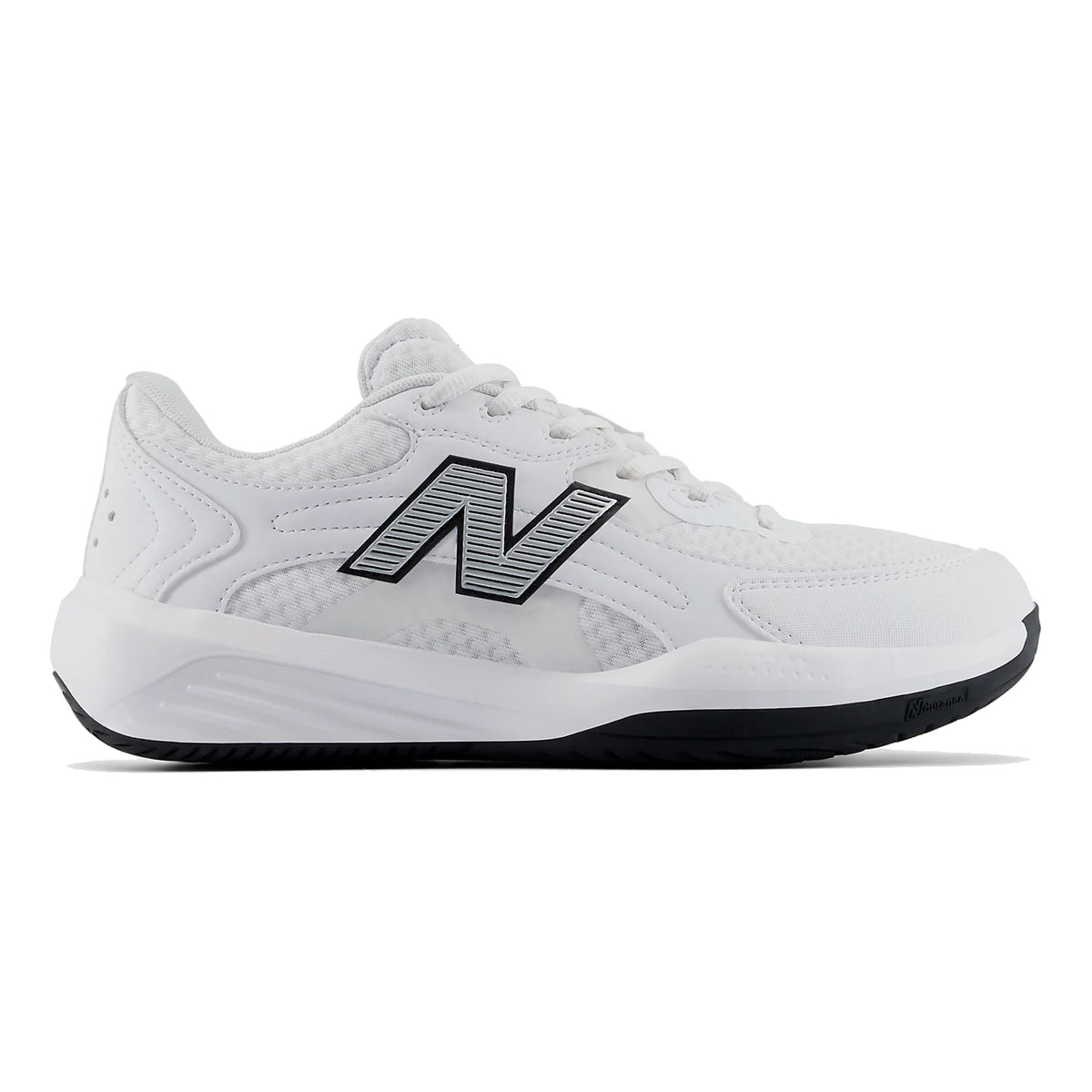 New Balance 696v7 buty do tenisa allcourt Kobiety - biały, czarny