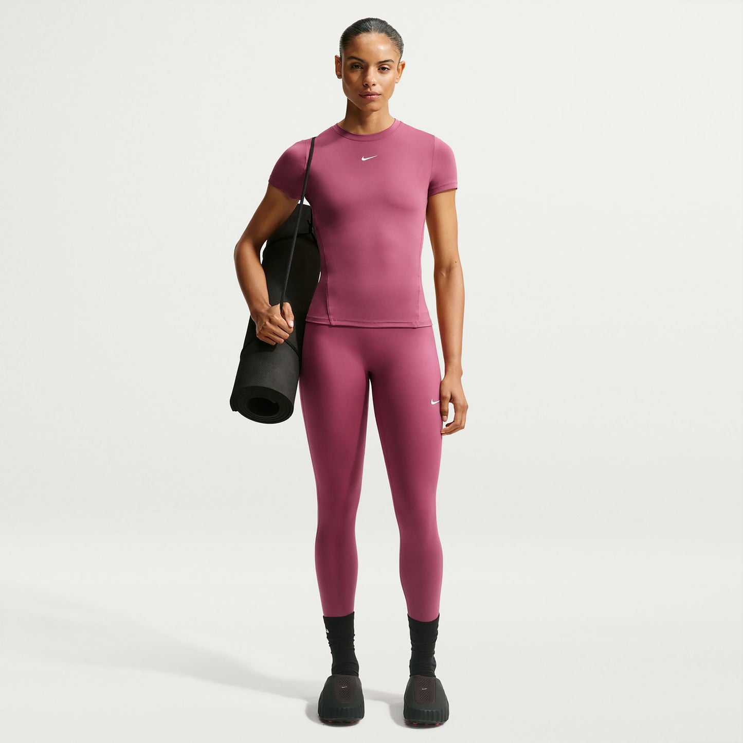Nike One Fitted Koszulka Kobiety - fiolet