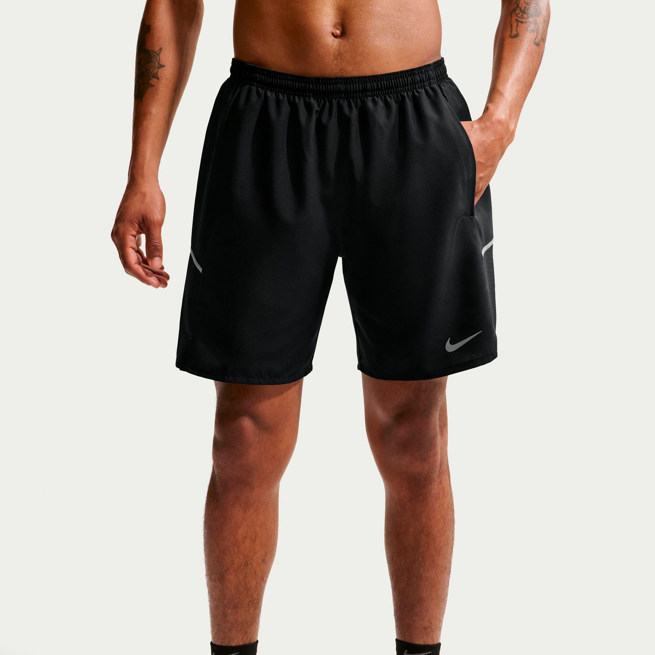 Nike Miler 7in  Spodenki do biegania Mężczyźni - czarny, srebrny