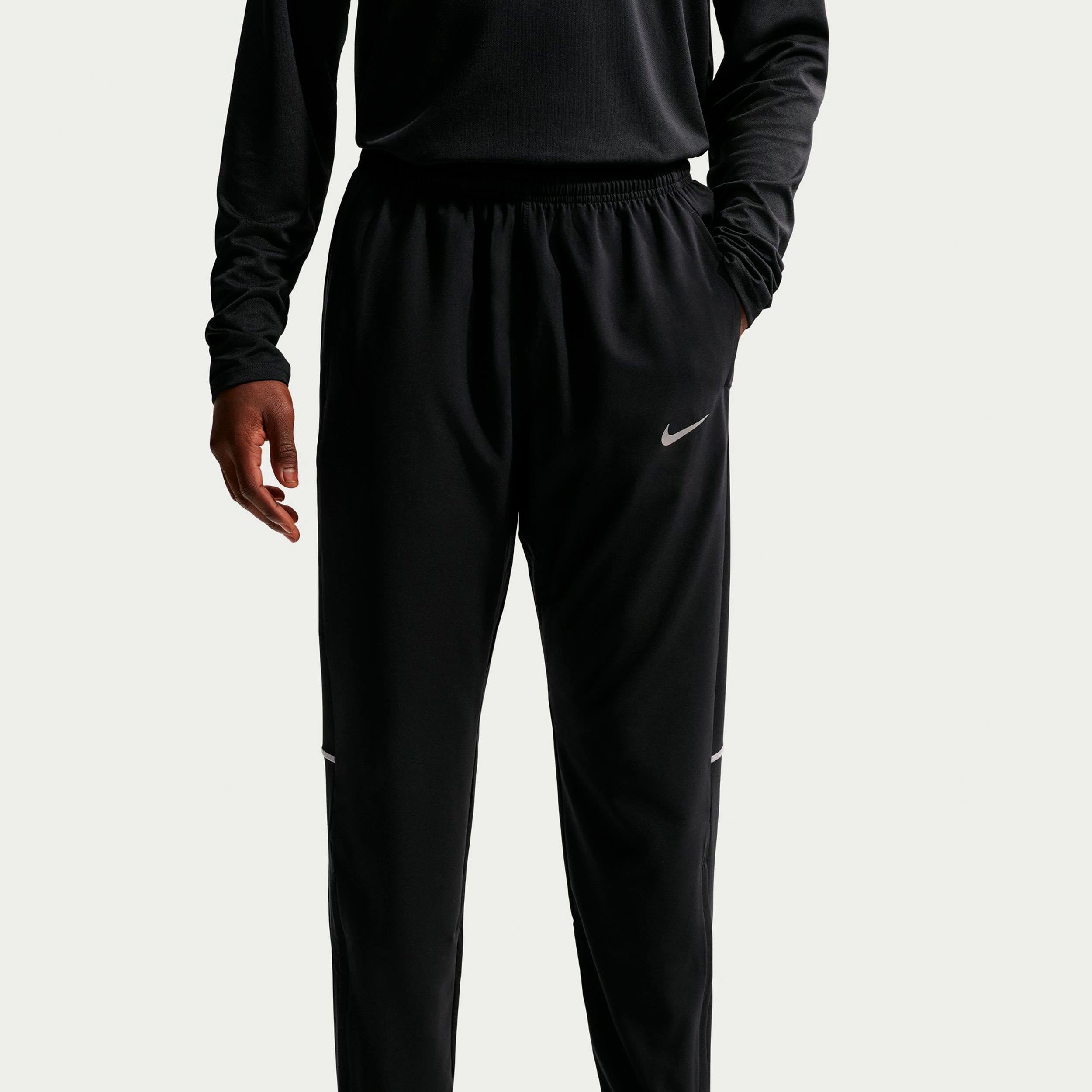 Nike Miler Pant Spodnie do biegania Mężczyźni - czarny, srebrny