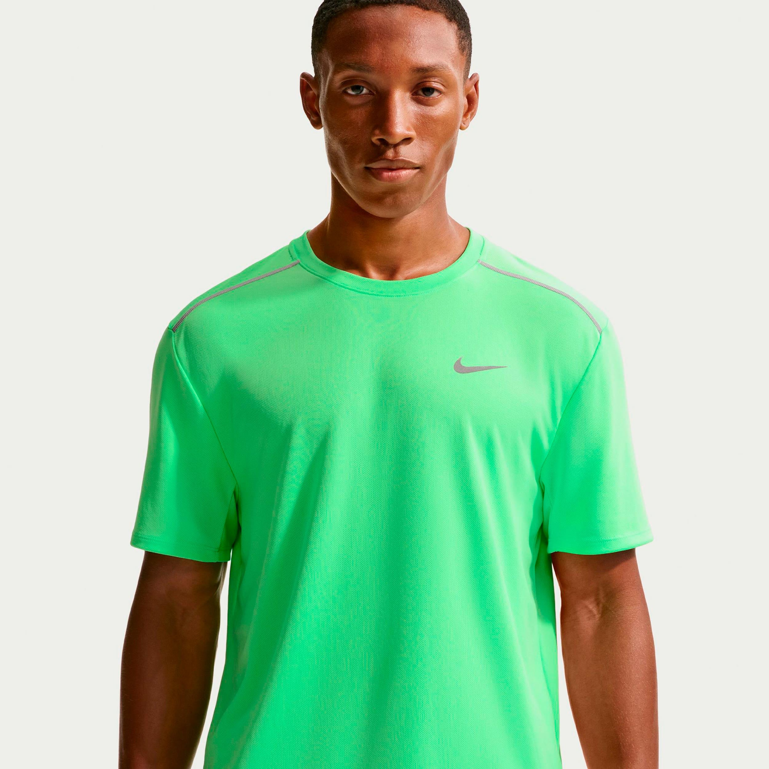 Nike Miler  Koszulka do biegania Mężczyźni - zieleń, srebrny