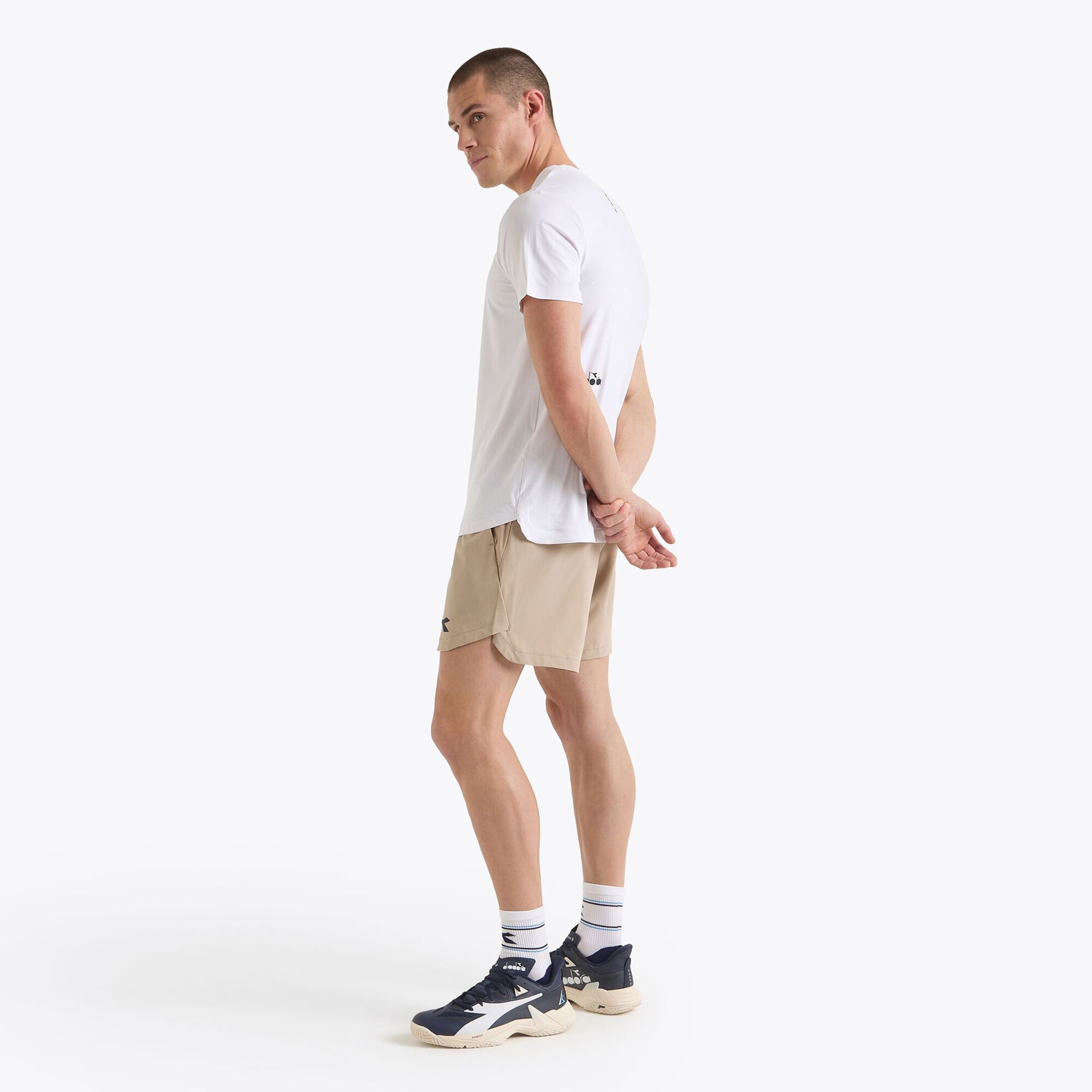Diadora