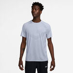 Nike ODZIEŻ Nike Stride Koszulka do biegania Mężczyźni - szary, szary